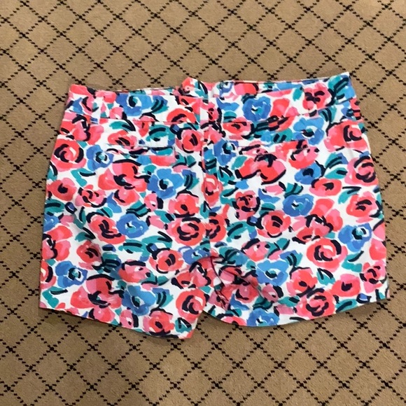 Tommy Hilfiger Women’s Floral Shorts - Picture 3 of 4